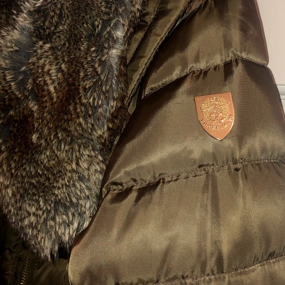 Vince Camuto brown/olive puffer jacket with faux fur collar, small - Picture 3 of 6
